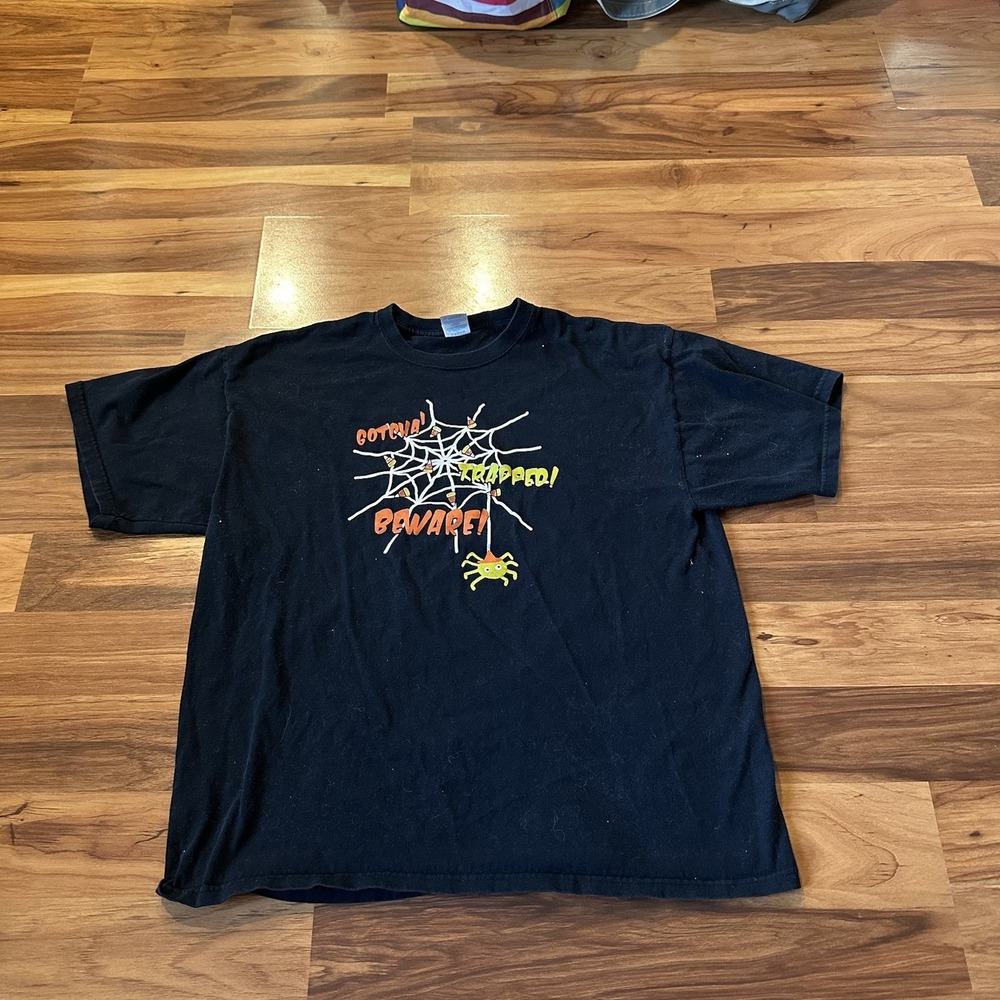 Vintage Halloween T Shirt Size XL Graphic Spooky Spider Web